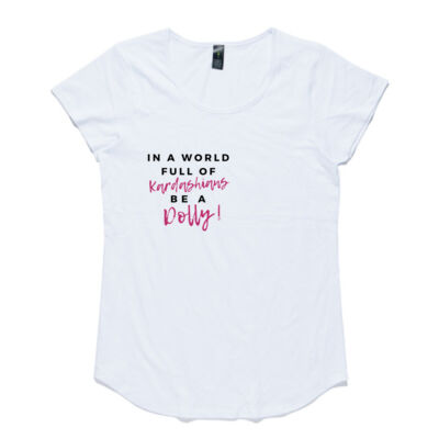 In A world full of Kardashians, be a Dolly! Thumbnail